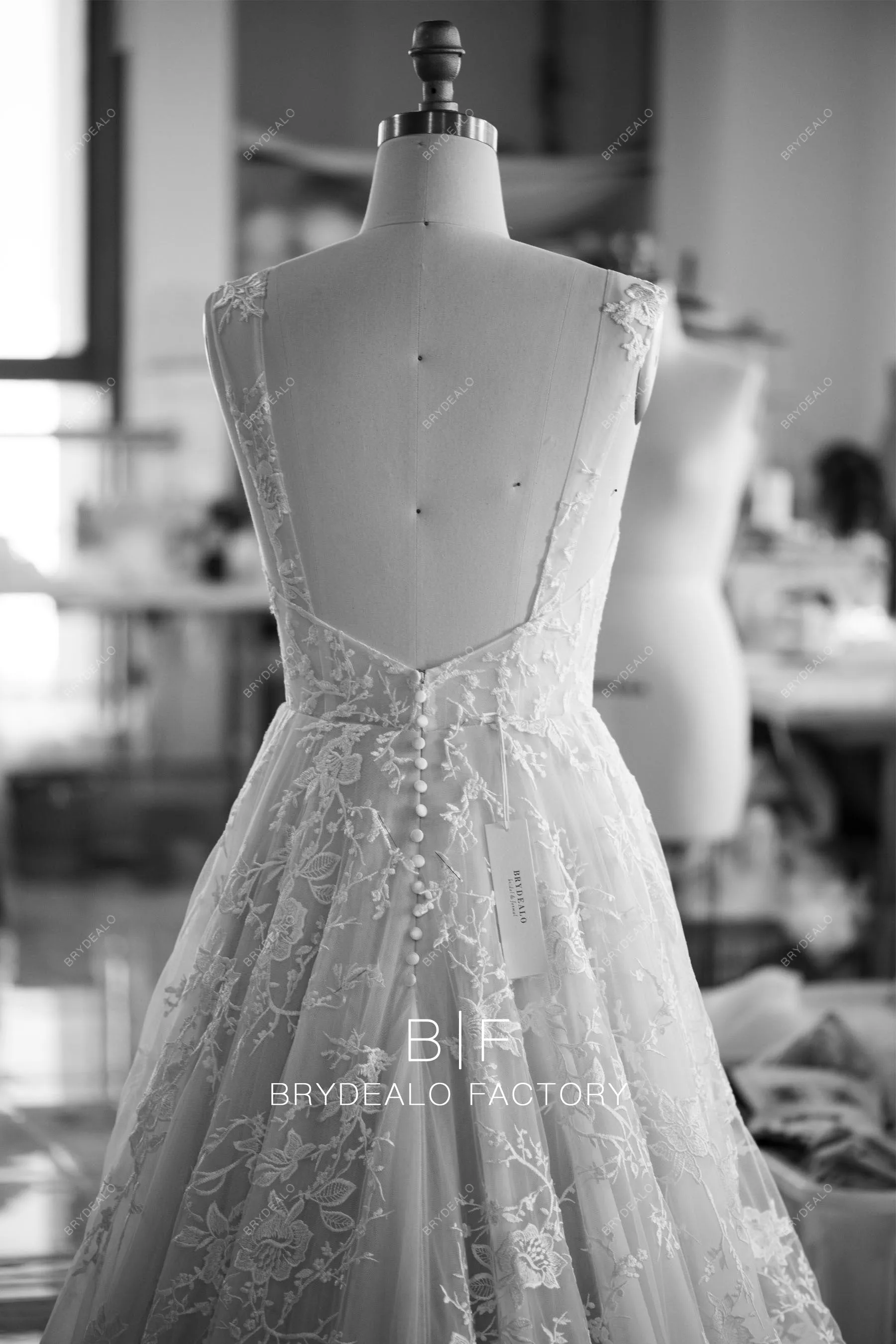 Asymmetrical High-low Lace Wholesale Illusion Wedding Dress