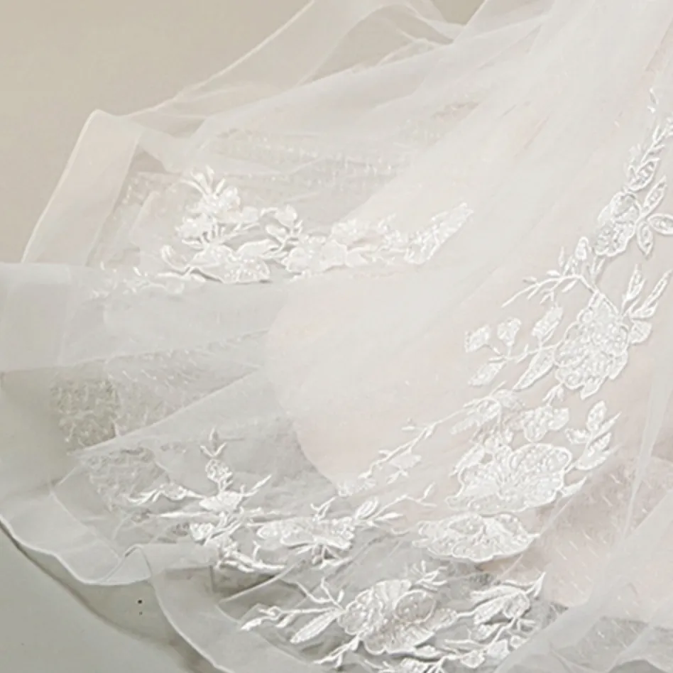 Floral Lace Wedding Dress With Detachable Off-The-Shoulder Straps