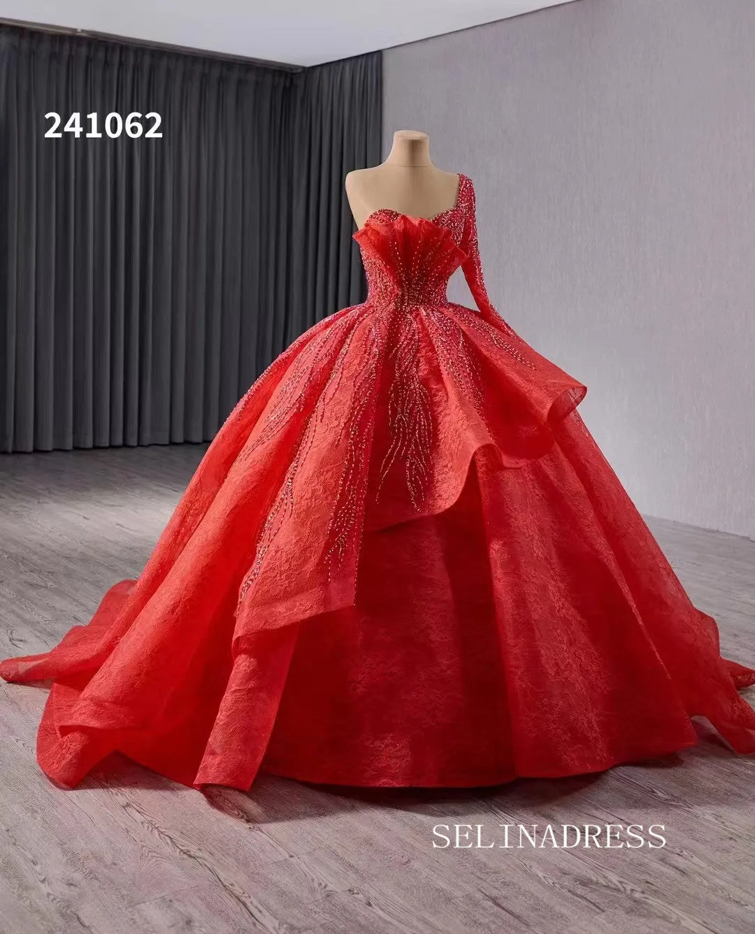 luxury One Shoulder Lace Beaded Wedding Dresses Red Long Sleeve Formal Gown 241062