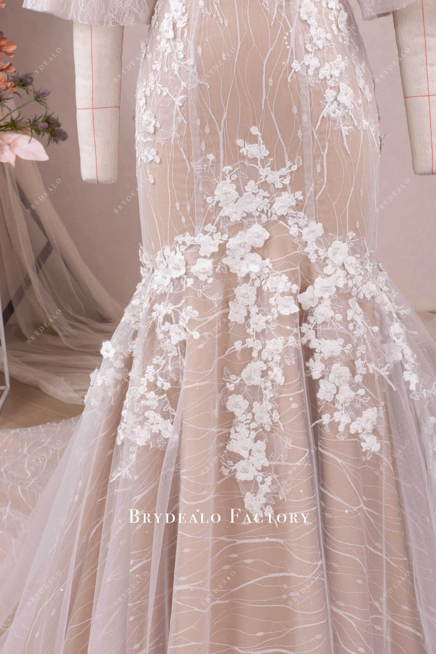 Romantic 3D Lace Corset Off-shoulder Mermaid Garden Wedding Dress