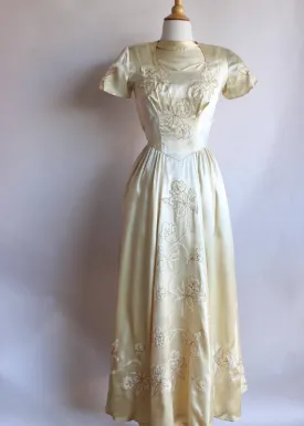 Vintage 1940s Ivory Satin Wedding Gown